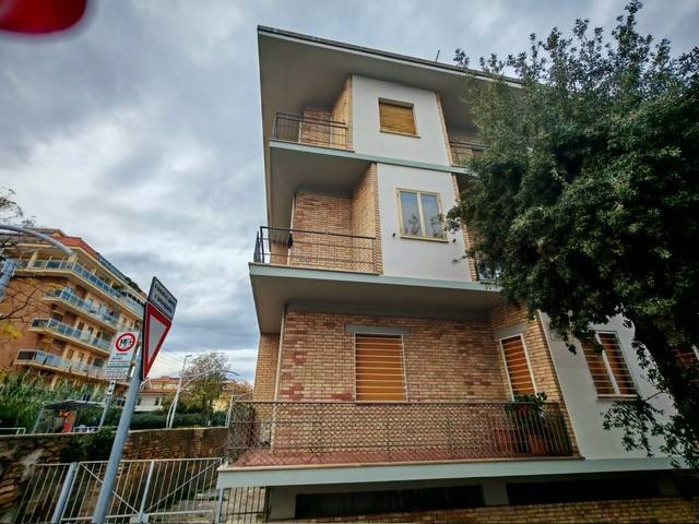 Appartamento a Pescara in Via del Milite Ignoto, 49 - Foto 2