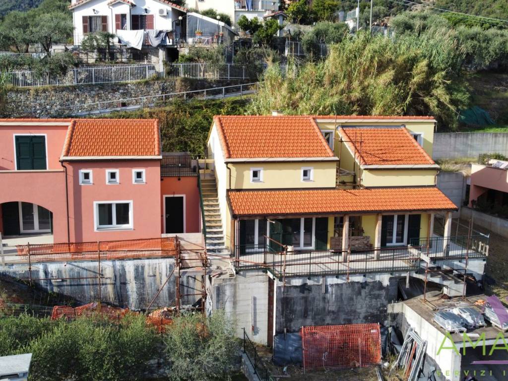 Villa a Quiliano in Via Viarzo, 10 - Foto 2