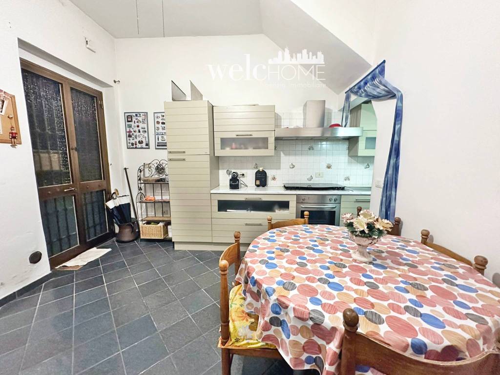 Casa indipendente a Campi bisenzio in Via Mezzo - Foto 2
