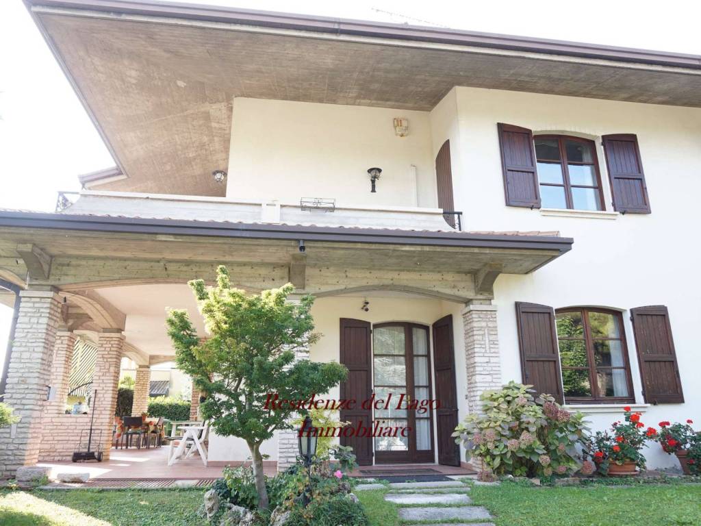Villa a Sirmione in Via Todeschino, 1 - Foto 2