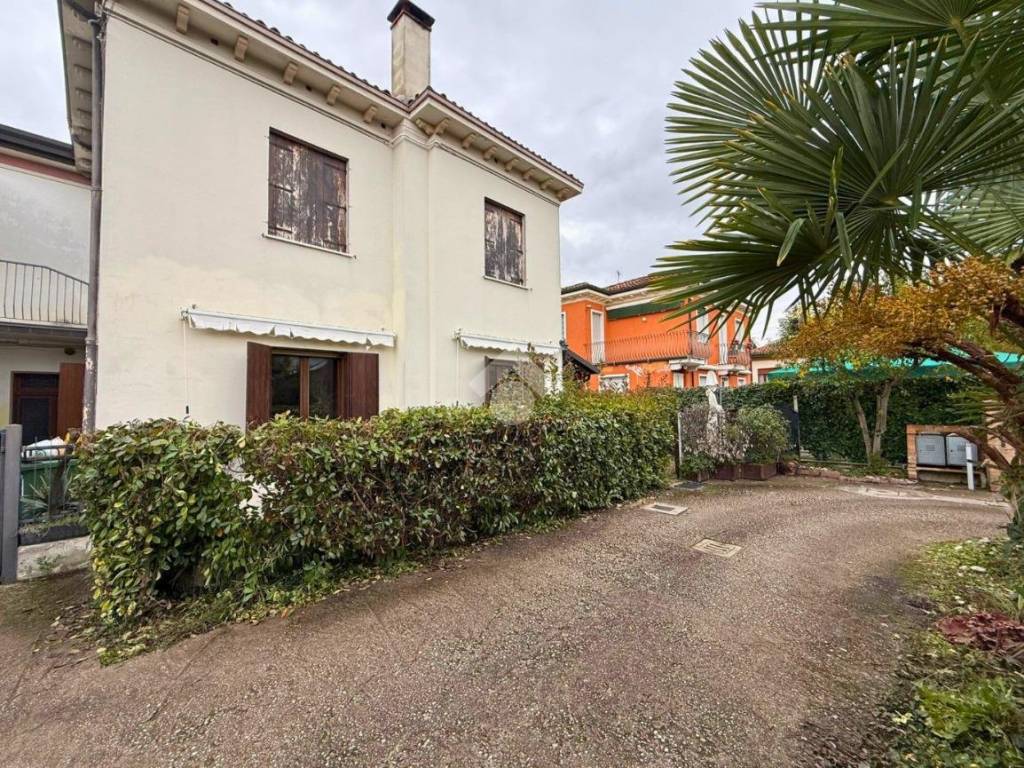 Villa a Mogliano veneto in Via Antonio Gramsci - Foto 2