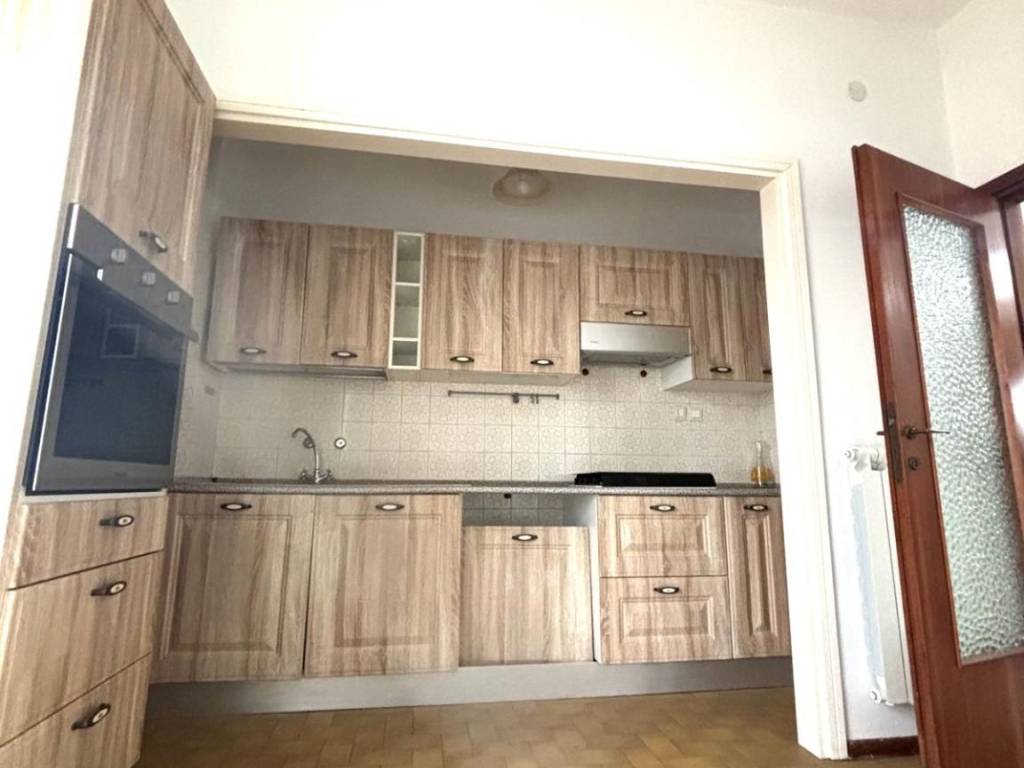 Appartamento a Livorno in Via Goito, 73 - Foto 2