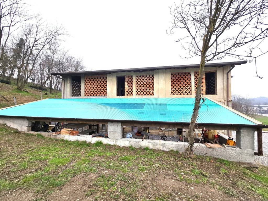 Rustico / casale a Merone in Via C. Battisti, 4 - Foto 4