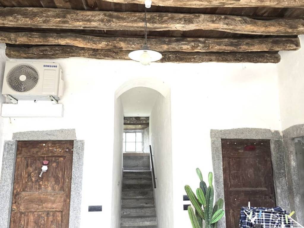 Rustico / casale a Merone in Via C. Battisti, 4 - Foto 5