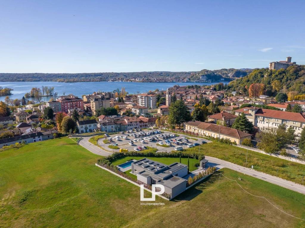 Villa a Angera in Via Cervino - Foto 2