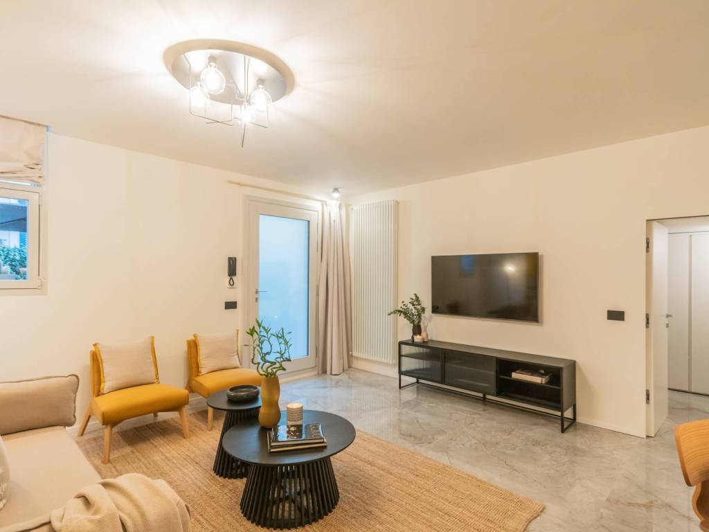 Appartamento a Carate urio in Via Regina - Foto 5