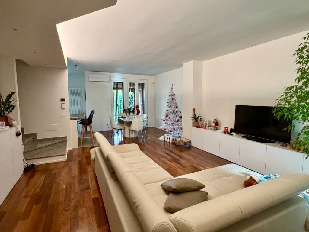 Villetta a schiera a Muggiò in Via Amatore Sciesa, 4 - Foto 4