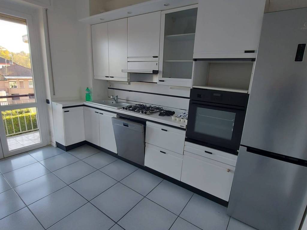 Appartamento a Castelletto sopra ticino in Via Cicognola - Foto 2