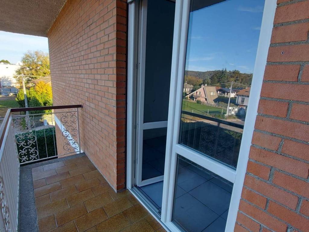 Appartamento a Castelletto sopra ticino in Via Cicognola - Foto 3