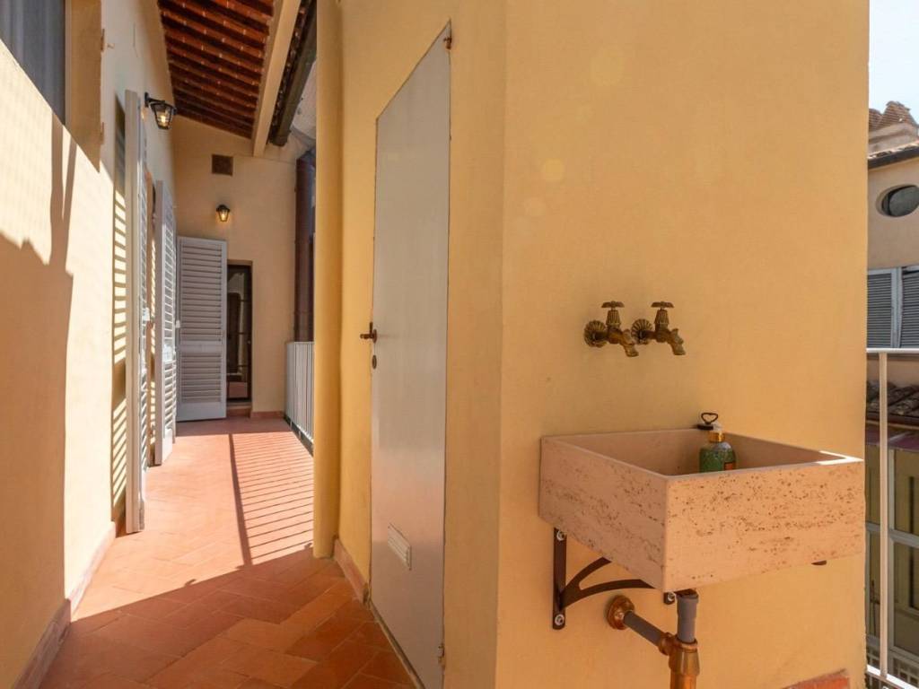 Appartamento a Arezzo in Via Camillo Benso di Cavour - Foto 4