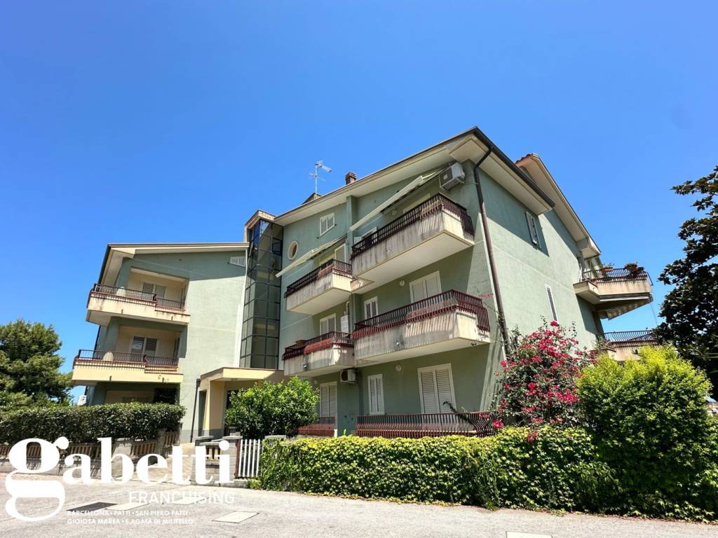 Appartamento a Sant'agata di militello in VIA CIRCONVALLAZIONE MONACI, 6 - Foto 2