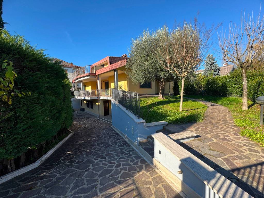 Villa a Frosinone in Via Marco Vipsanio Agrippa - Foto 3