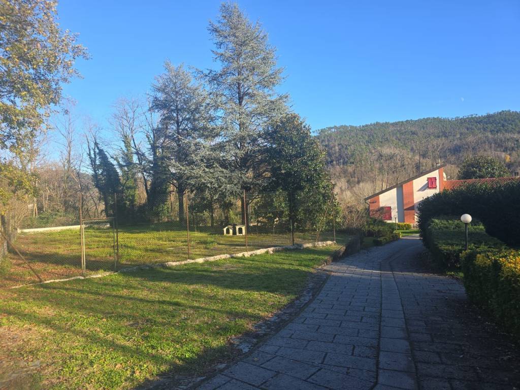 Villa a Beverino in Via Trezzo, 2 - Foto 2
