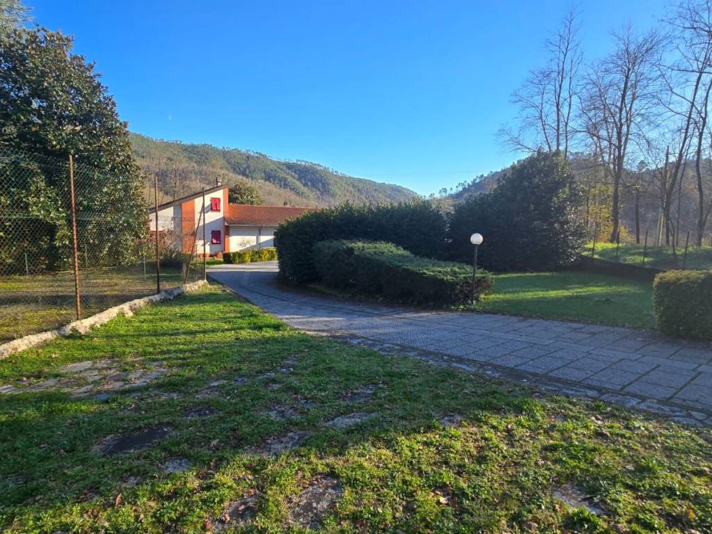 Villa a Beverino in Via Trezzo, 2 - Foto 3