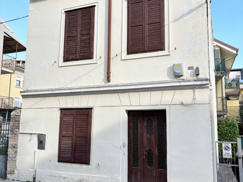 Villa a Monfalcone in Androna P. Zorutti, 5 - Foto 3