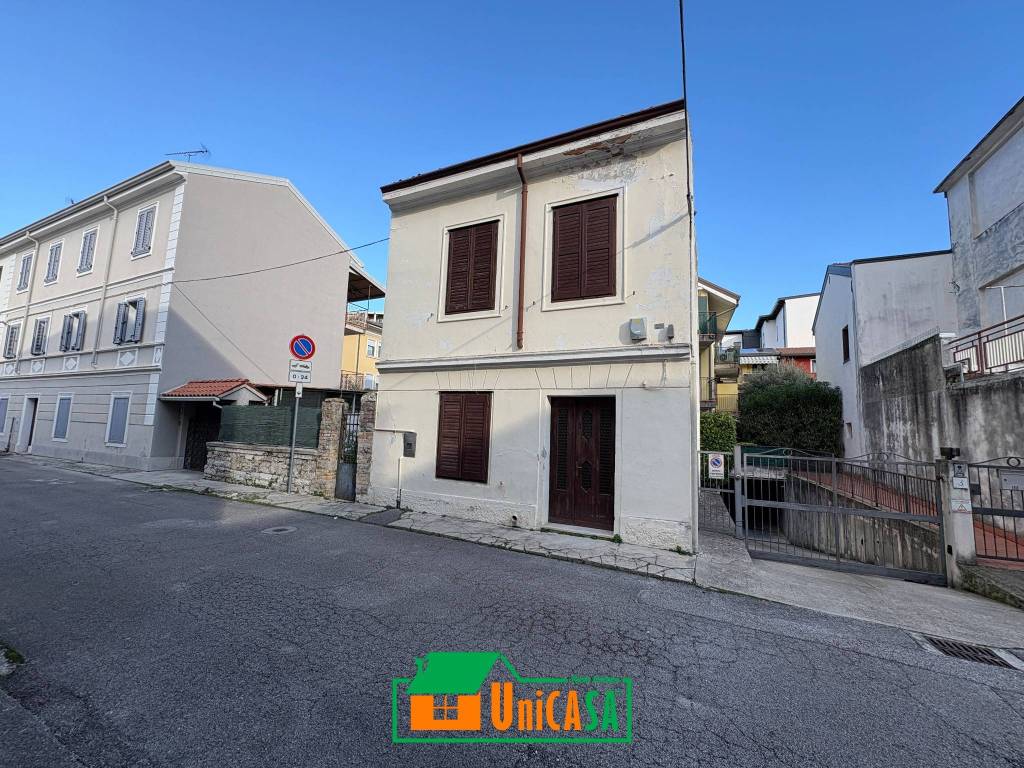 Villa a Monfalcone in Androna P. Zorutti, 5 - Foto 4