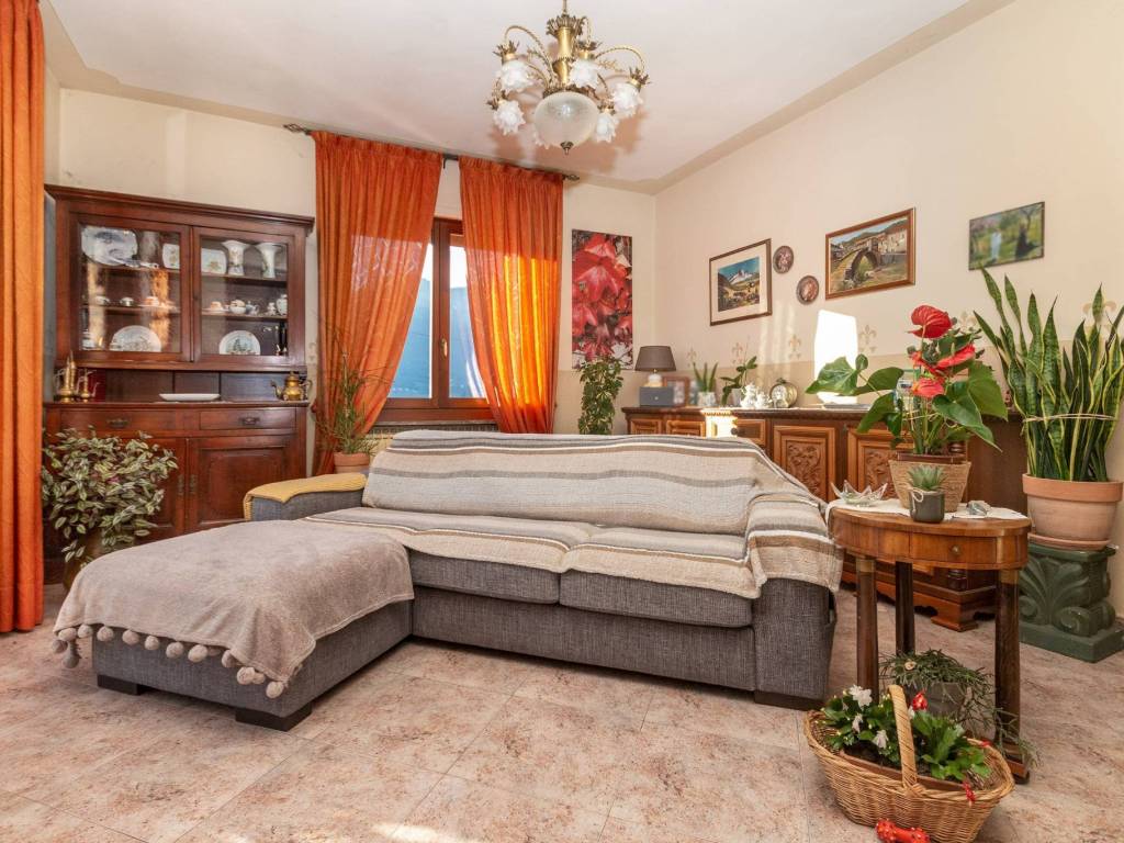 Villa a Revello in Via Staffarda - Foto 4