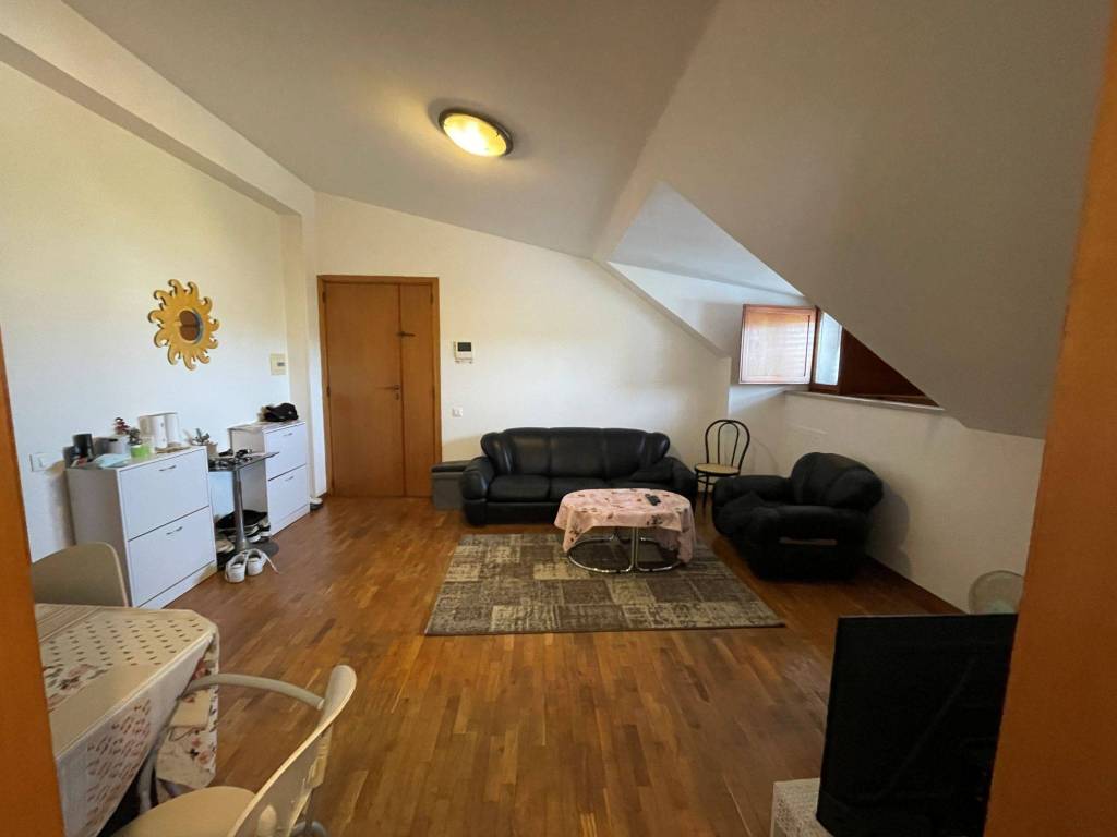 Attico / mansarda a San benedetto del tronto in Via Riccardo Zandonai, 6 - Foto 4