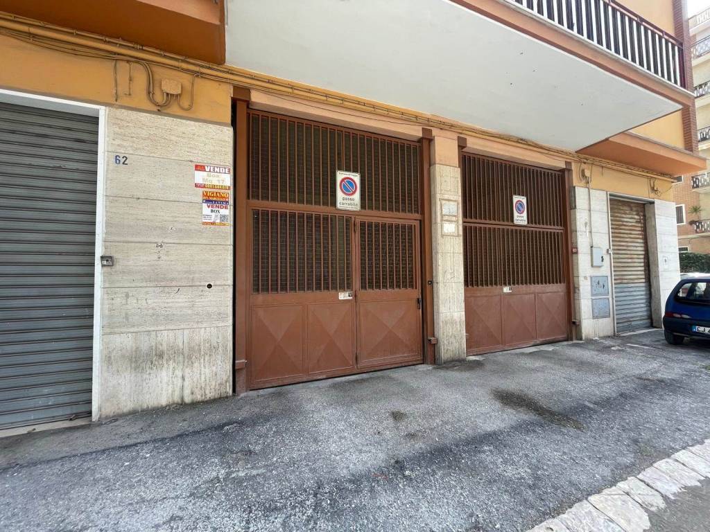 Box / garage a Foggia in VIA GINO ACQUAVIVA - Foto 3