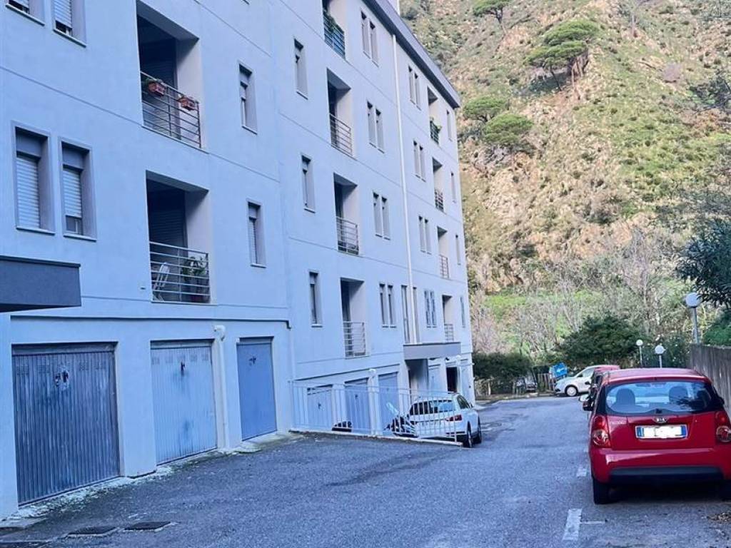 Appartamento a Messina in Via Umberto Terracini, 39 - Foto 2