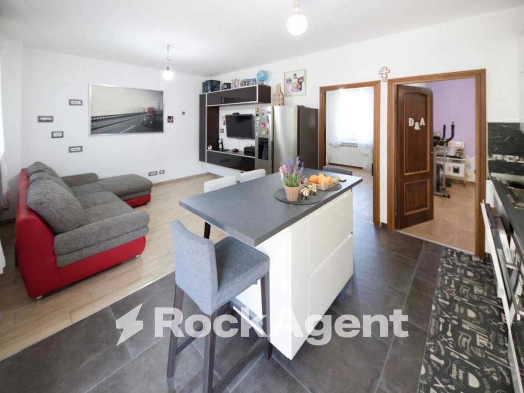 Appartamento a Mignanego in Via Monte Grappa, 3 - Foto 2