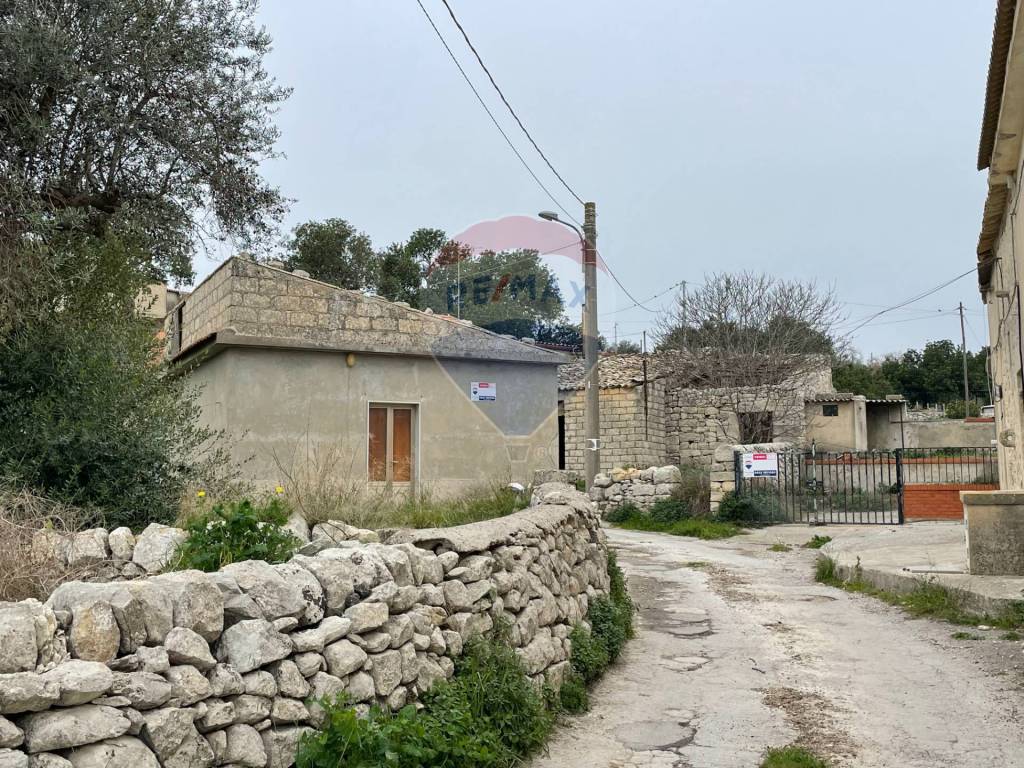Casa indipendente a Ragusa in contrada Bellocozzo - Foto 2