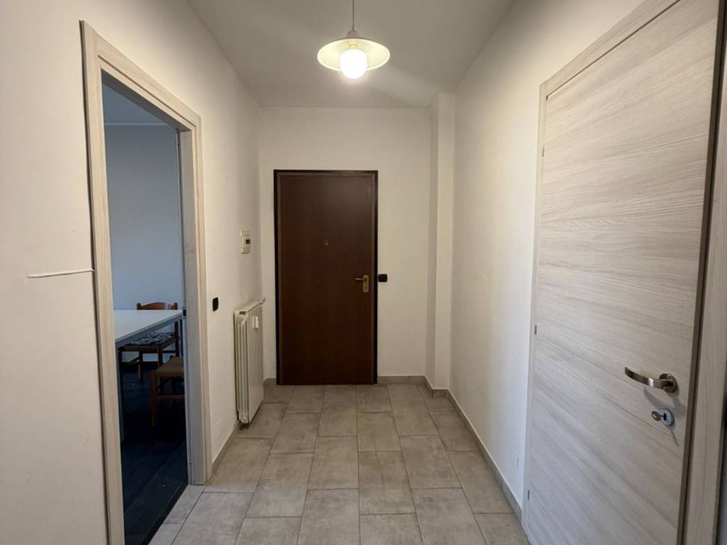 Appartamento a Castelletto sopra ticino in Via Cicognola - Foto 5