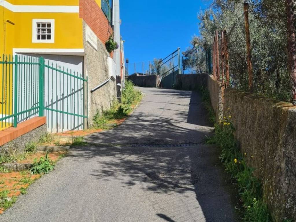 Casa indipendente a Genova in Salita Poggio di Apparizione, 42 - Foto 2