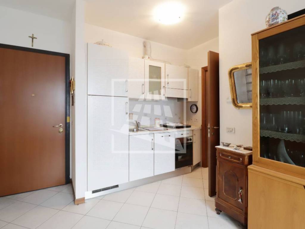 Appartamento a Reggio emilia in Via Amos Zanibelli, 33 - Foto 2