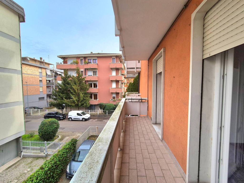 Appartamento a Padova in Via Gio Batta Valvasori - Foto 4