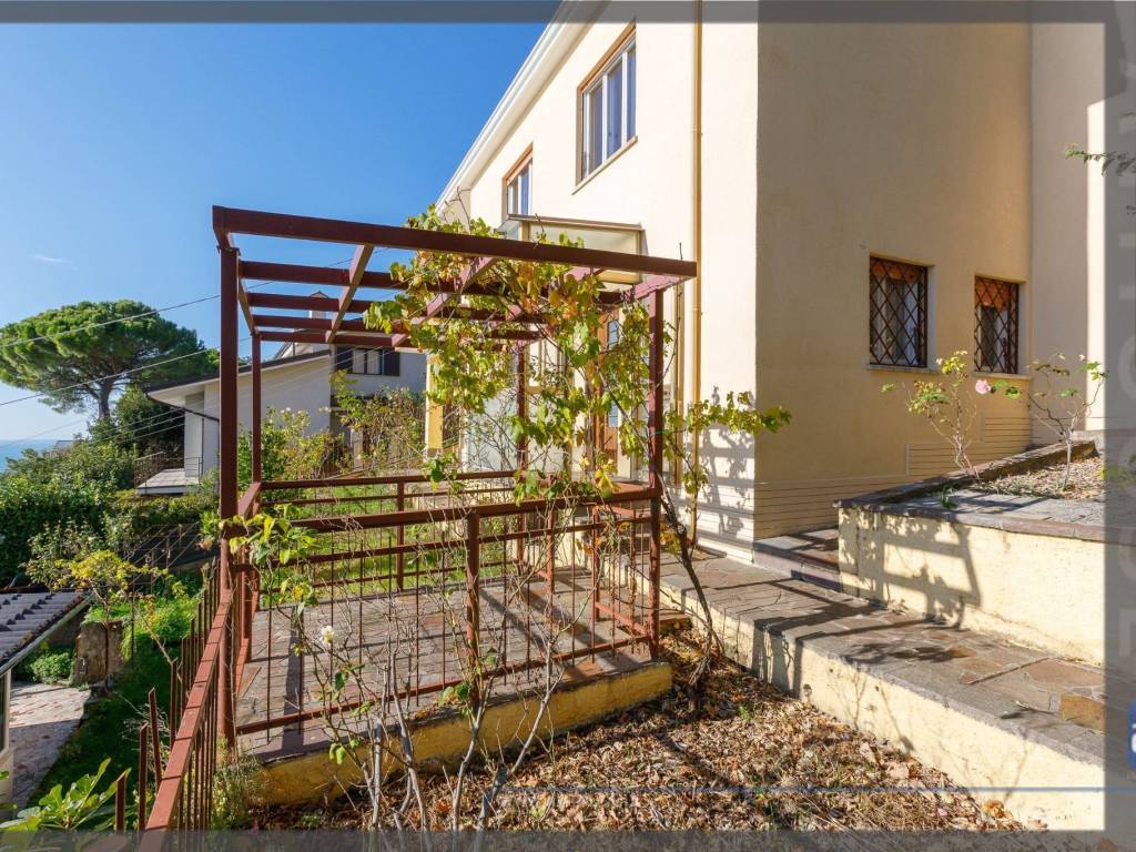 Villa a Trieste in Strada del Friuli, 238 - Foto 3
