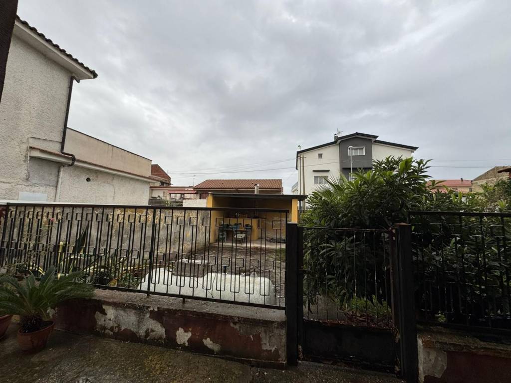 Casa indipendente a Villa literno in Via Vittorio Emanuele III - Foto 2