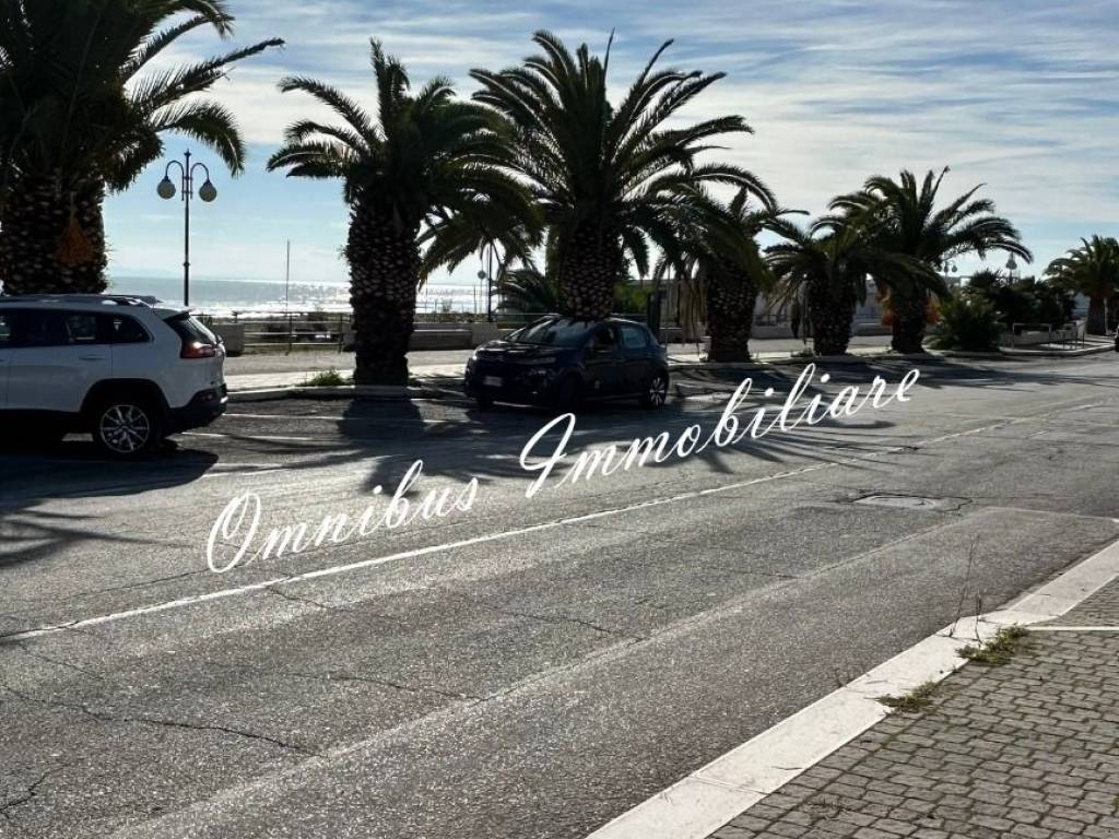 Appartamento a Manfredonia in Strada Litoranea del Sole - Foto 2