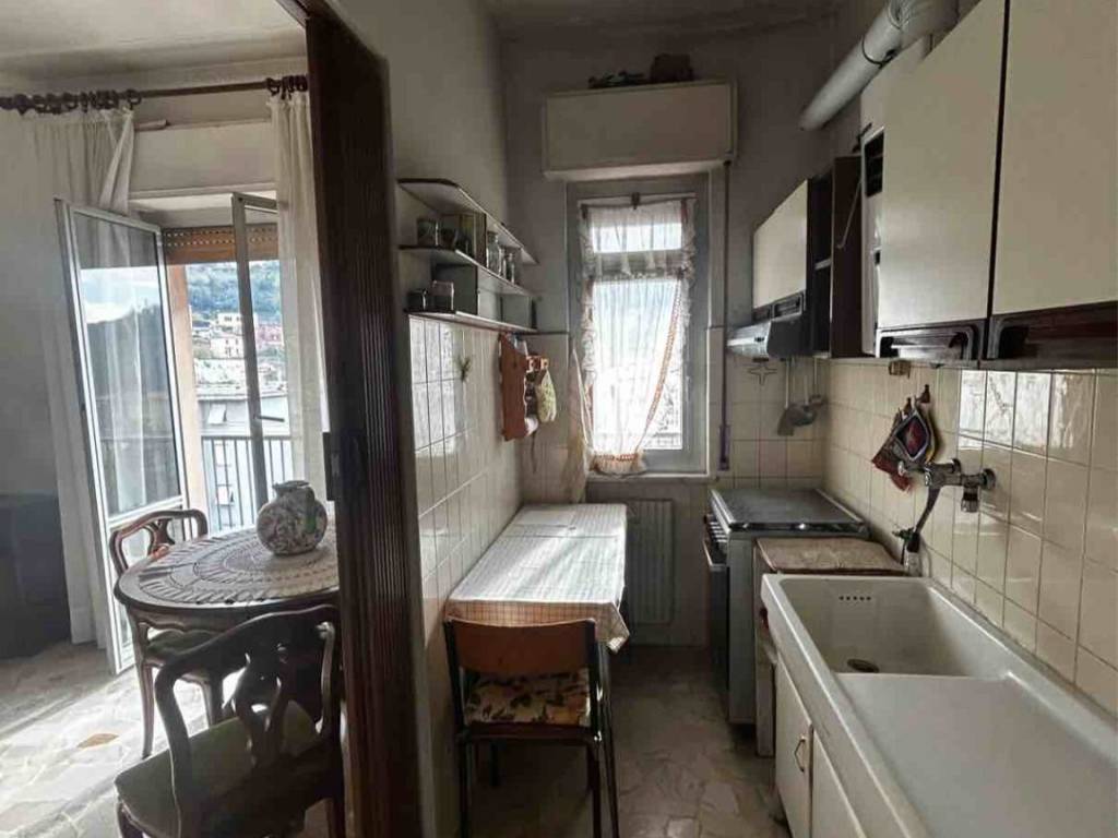 Appartamento a Genova in Via Faliero Vezzani - Foto 5