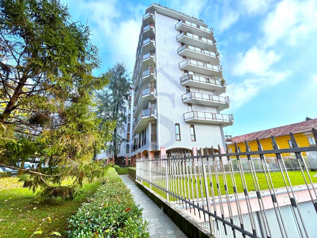 Box / garage a Brugherio in Via Volturno, 80 - Foto 3