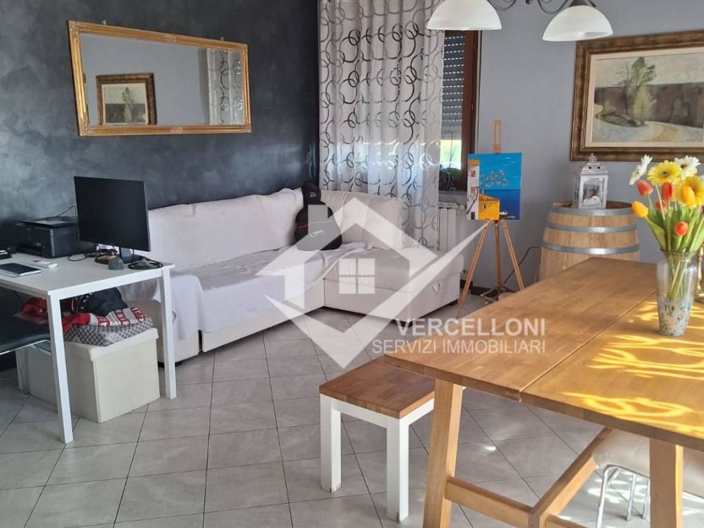 Appartamento a Novara in Strada Vicinale Santa Caterina - Foto 2