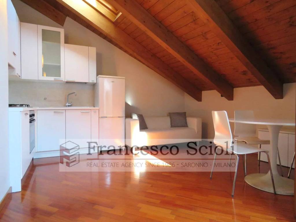 Appartamento a Saronno in Via Padre Luigi Monti, 64 - Foto 2