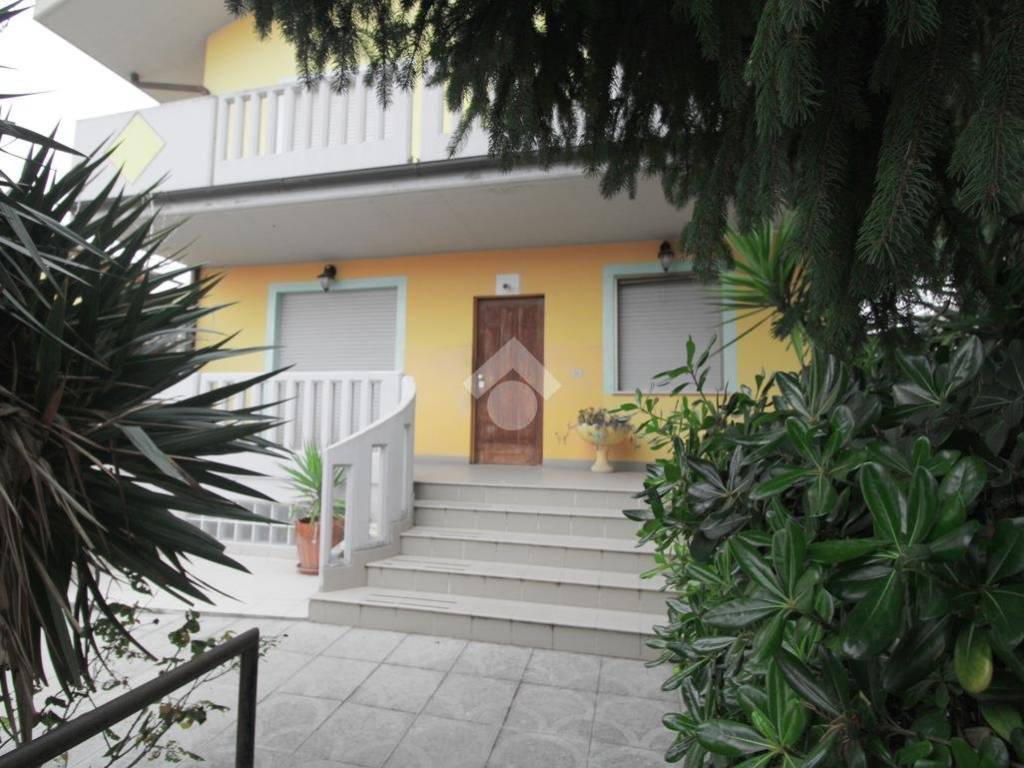 Villa a San giovanni teatino in VIA SALARA, 33 - Foto 2