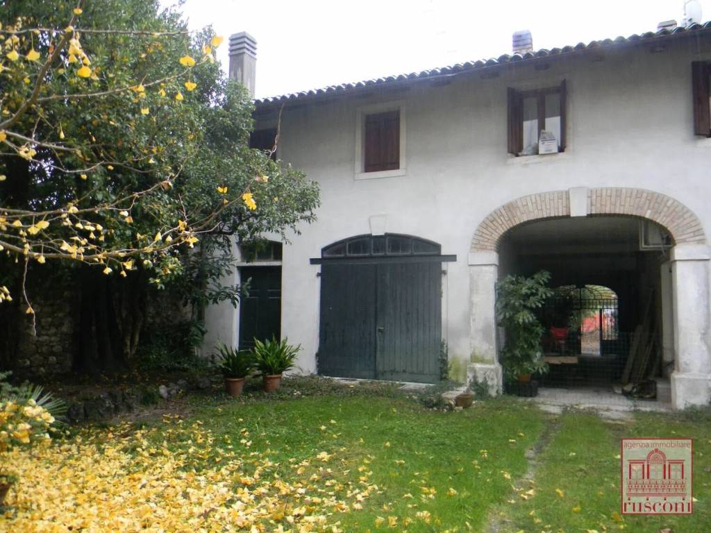 Villa a Maniago in Via Roma S.N.C. - Foto 4