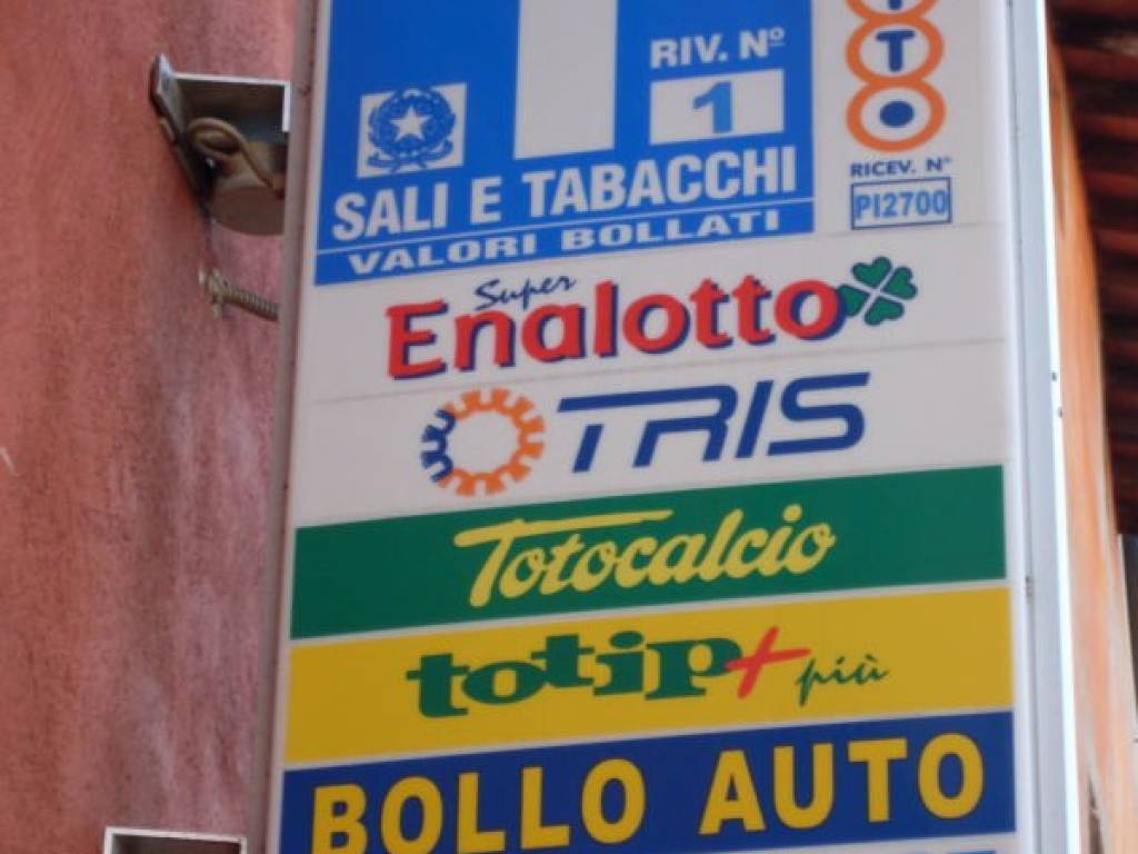 Immobile a Lucca in Piazzale Martiri della Libertà - Foto 2