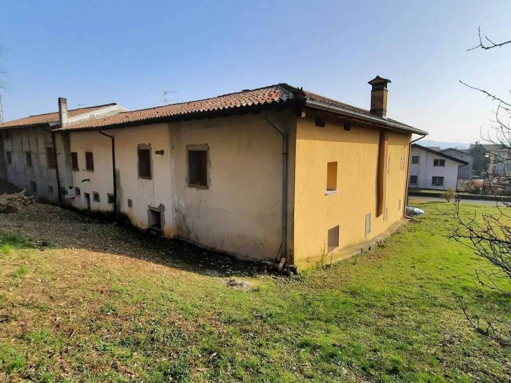 Villa a Travesio in Via Dei Masi, 17 - Foto 4