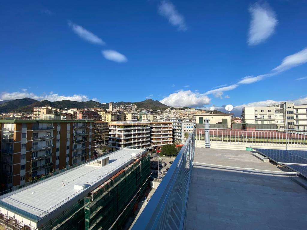 Appartamento a Salerno in Via Alfredo Capone, 18 - Foto 2