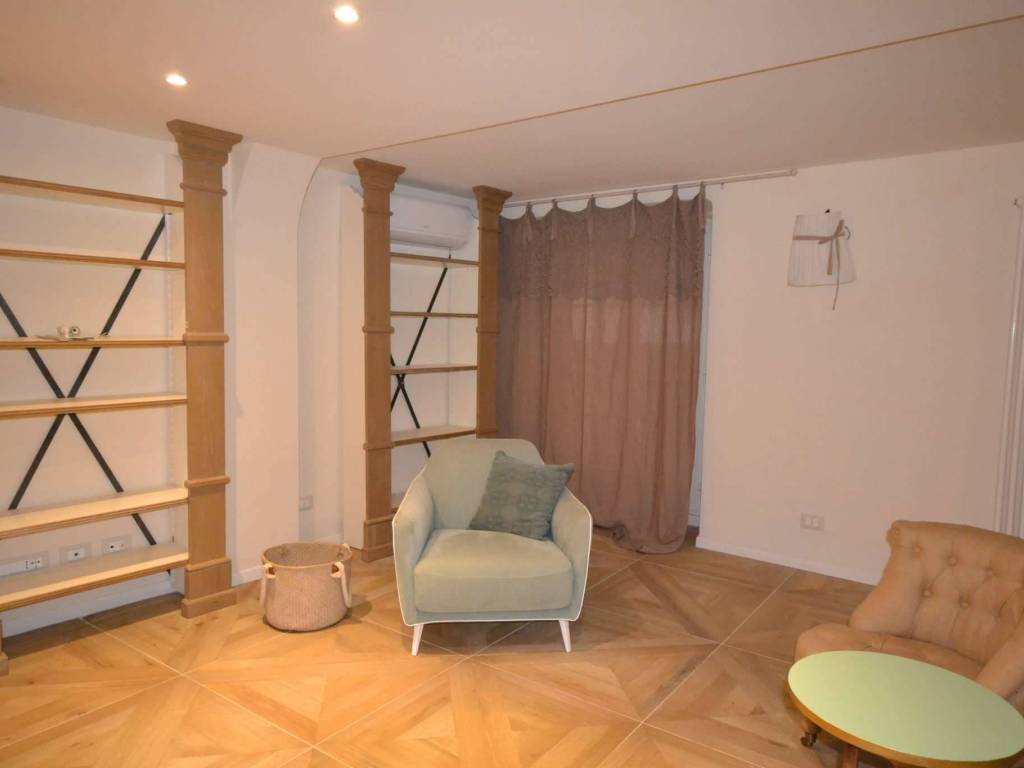 Appartamento a Genova in via SAN LORENZO - Foto 2