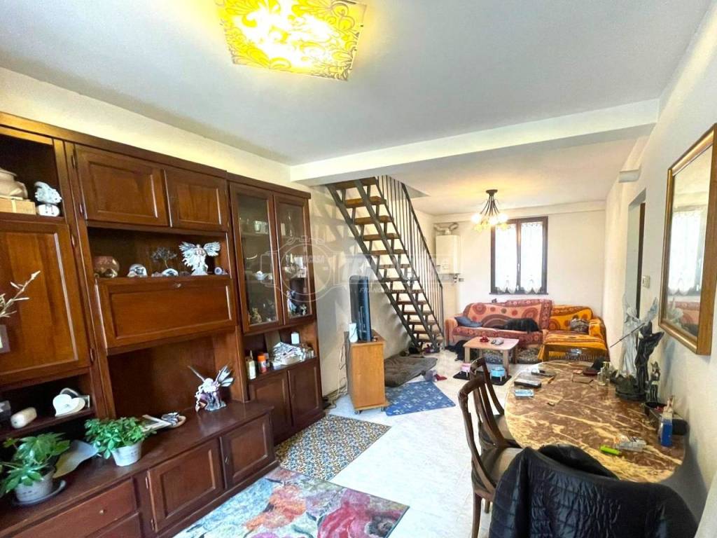 Appartamento a Comazzo in Via Roma 39 - Foto 2