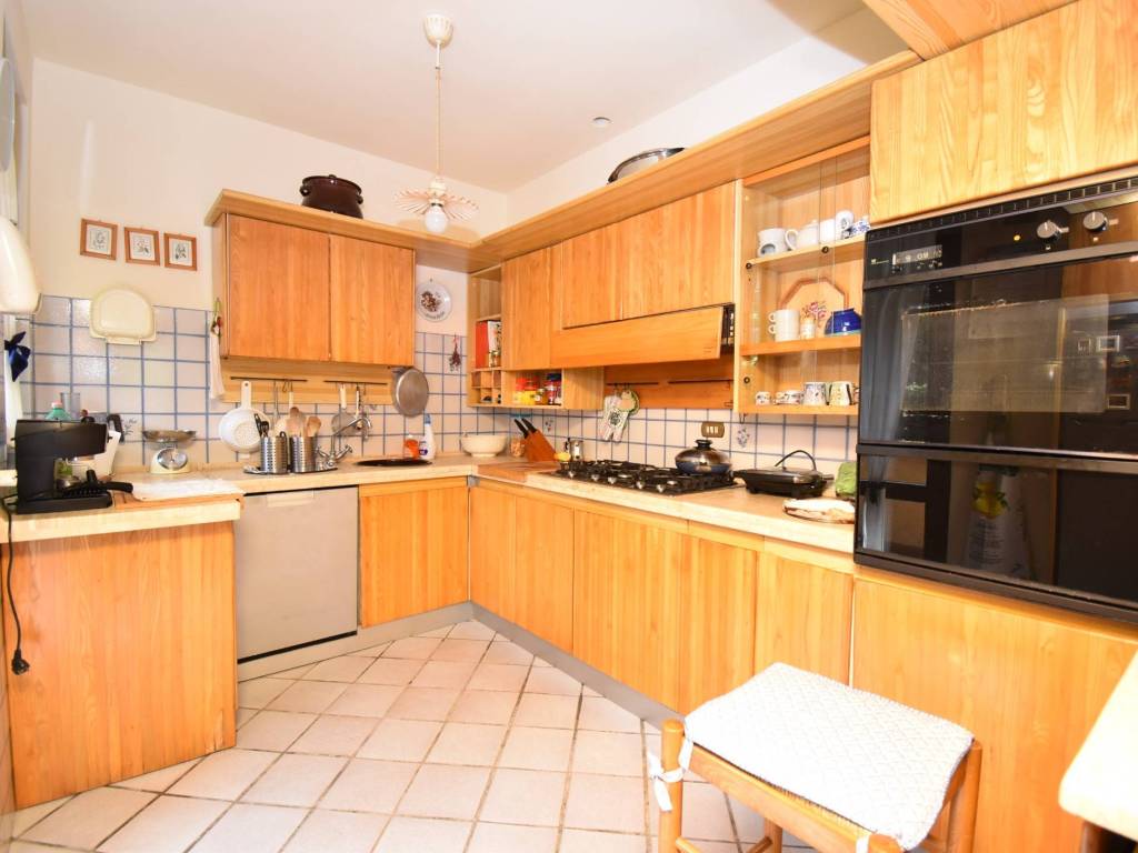 Villa a Pietrasanta in Via Lago di Orta - Foto 4
