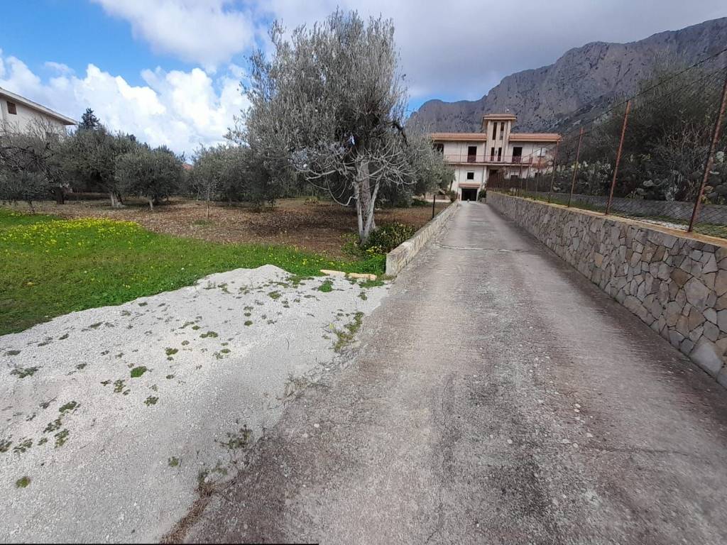 Villa a Cinisi in Via Alcide De Gasperi - Foto 4