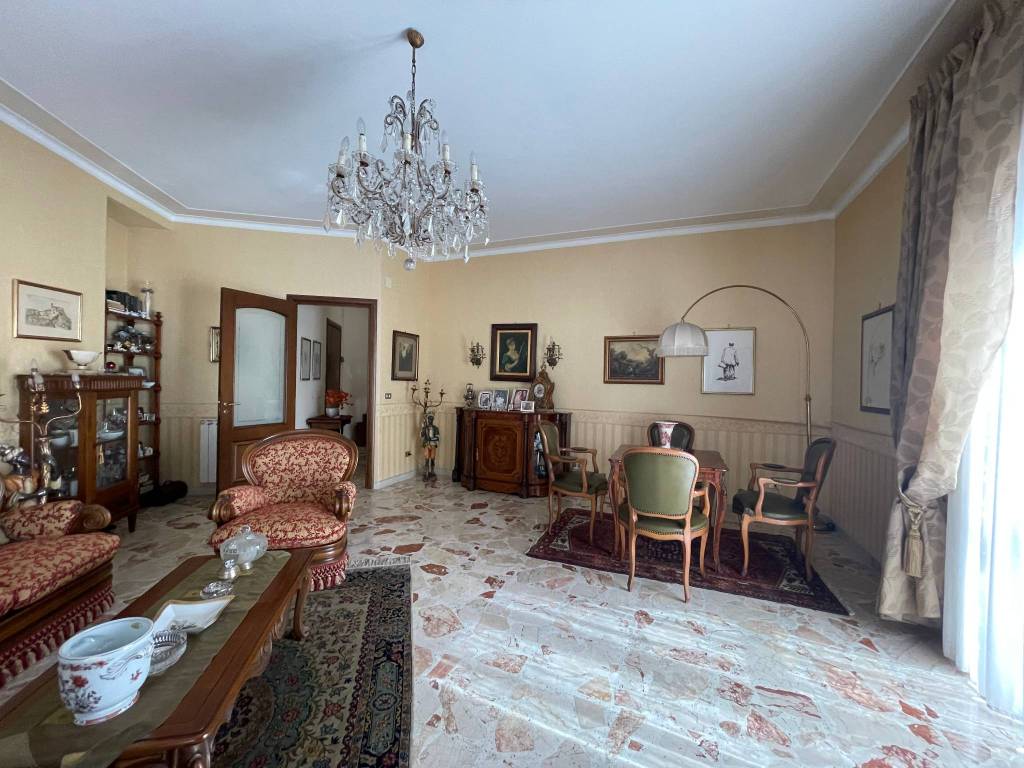 Appartamento a Sant'agata li battiati in Via Francesco Lojacono - Foto 2