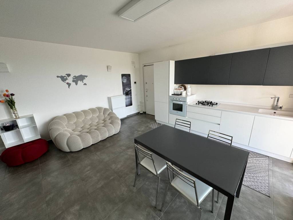 Appartamento a Fermo in Via Pietro Loreta - Foto 2