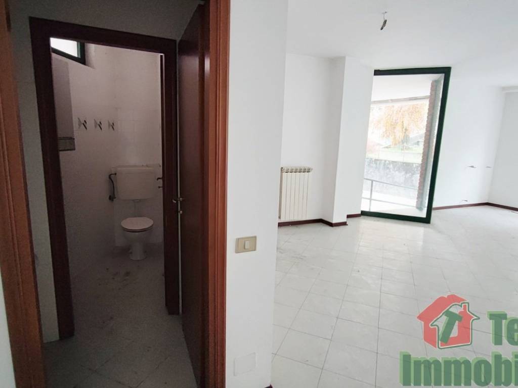 Appartamento a Omegna in Via Tiro a Segno - Foto 3