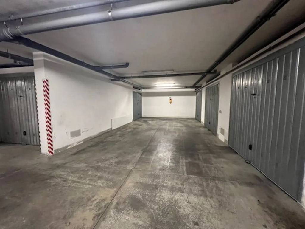 Box / garage a Brindisi in Via Monte Sabotino S.N.C. - Foto 4